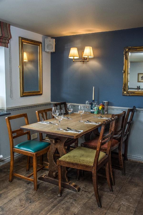 The George Inn وارمينستر المظهر الخارجي الصورة
