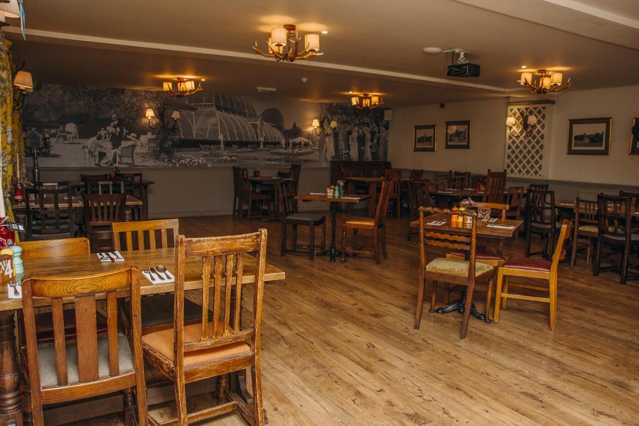 The George Inn وارمينستر المظهر الخارجي الصورة